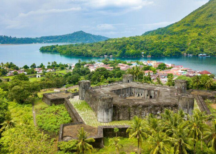 Eksotisme dan Fakta Menarik tentang Banda Neira Permata di Tengah Maluku