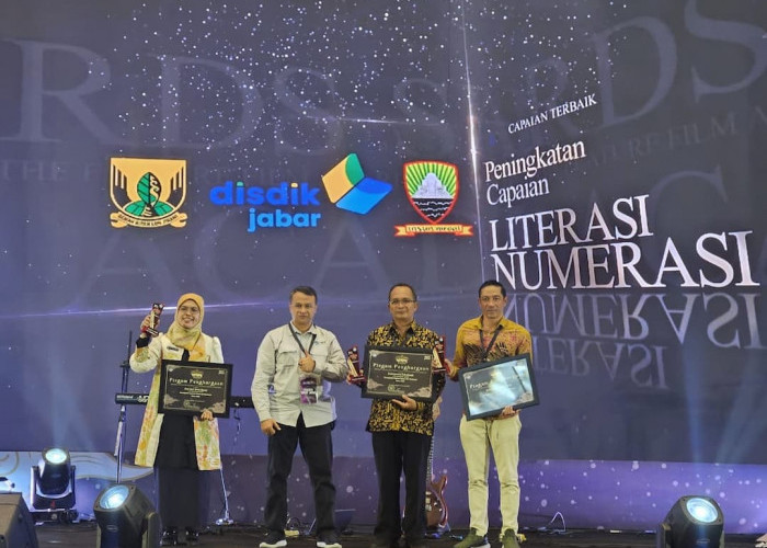 Disdik Jawa Barat Borong 7 Penghargaan di BBPMP Jabar Awards 2024, Rayakan Peningkatan Mutu Pendidikan