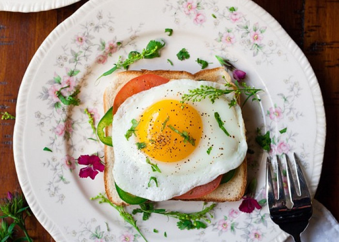 12 Makanan Pereda Nyeri Haid: Solusi Alami untuk Ketidaknyamanan Menstruasi, Ada Telur yang Gampang Ditemukan!