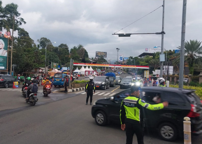 Polres Bogor Sebut Sekitar 60 sampai 70 Ribu Kendaraan Masuk Puncak, Dominasi Roda Dua