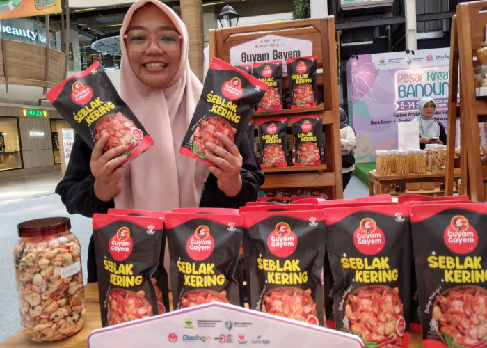 UMKM Bandung Inovasikan Seblak jadi Snack Kering yang Praktis