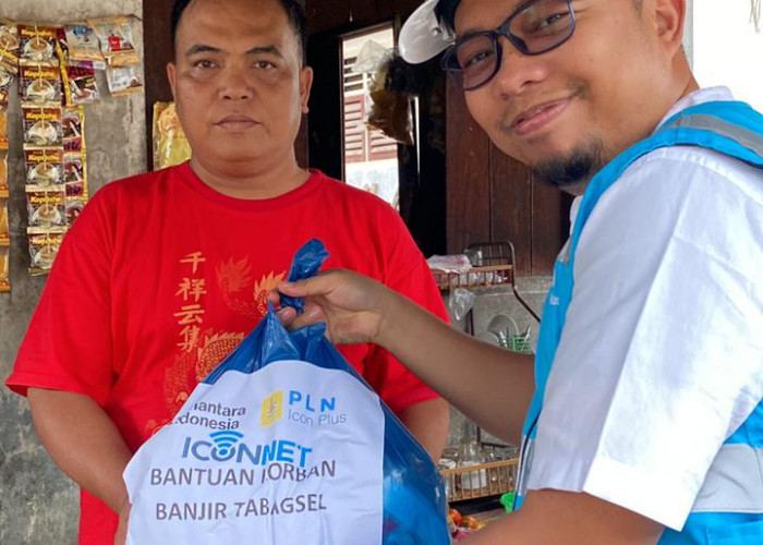 Terkoneksi dengan Hati, PLN Icon Plus Sigap Menyalurkan Bantuan Banjir di Padangsidimpuan