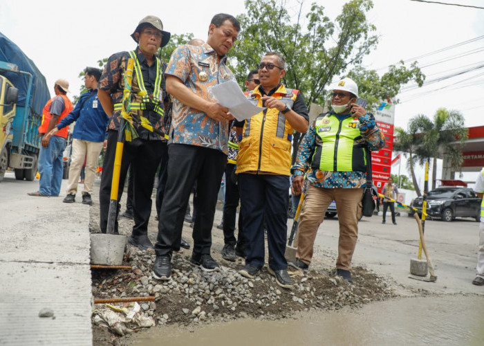 Fokus Infrastruktur, Pemprov Jateng Terus Kebut Perbaikan Jalan pada 2025