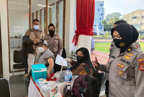 Targetkan Sehari 350 Orang Terima Booster, Polresta Bogor Minta Tambahan Vaksin ke Polda Jabar