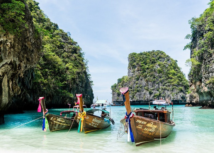 10  Destinasi Wisata Thailand yang Terkenal dan Indah yang Wajib Dikunjungi   