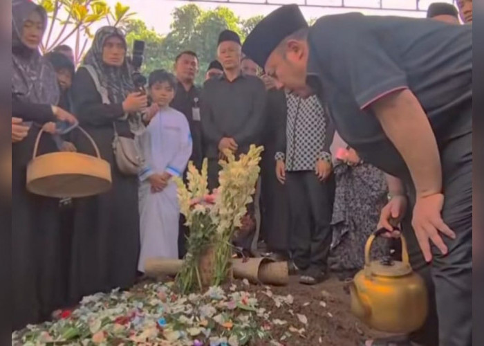 PKB Kabupaten Bandung Berduka, Waketum Kang Cucun: Bu Tiktik Sosok Peduli Umat