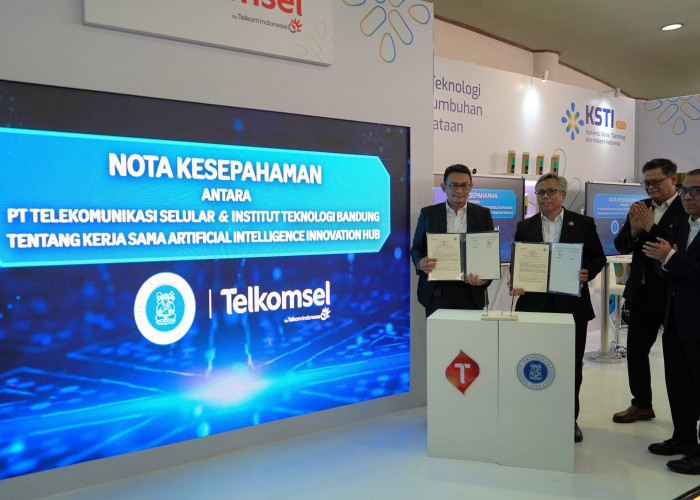 Telkomsel dan ITB Tandatangani Nota Kesepahaman, Hadirkan AI Innovation Hub di KSTI Indonesia 2025
