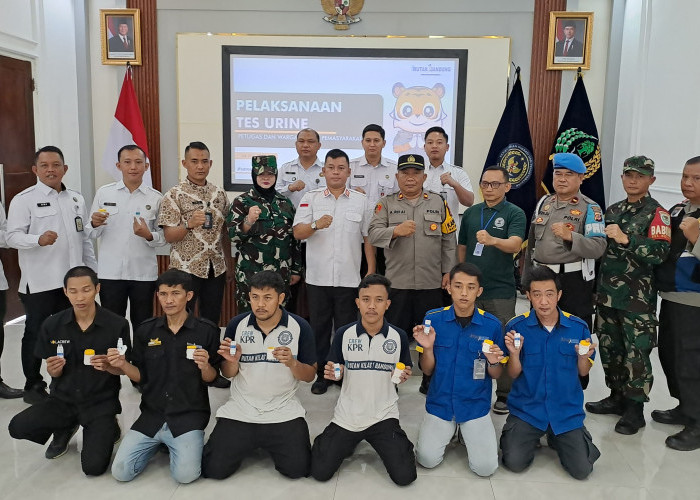 Komitmen Bebas dari Narkoba, Rutan Bandung Lakukan Tes Urine Serentak Bagi Petugas dan Warga Binaan