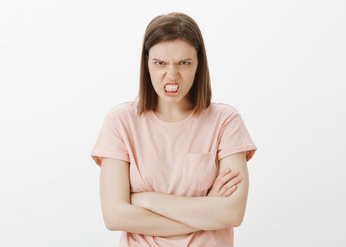 5 Hal yang Harus Dilakukan oleh Pria Ketika Perempuan Marah