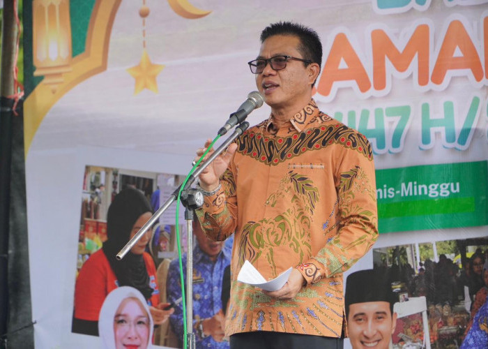 Sinergi dengan Dekranasda, Kang DS Buka Bazaar Ramadan dan Operasi Pasar Murah