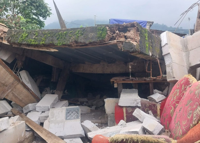 Puluhan Ekor Kambing Hanyut Akibat Banjir di Kampung Pensiunan, Desa Tugu Selatan