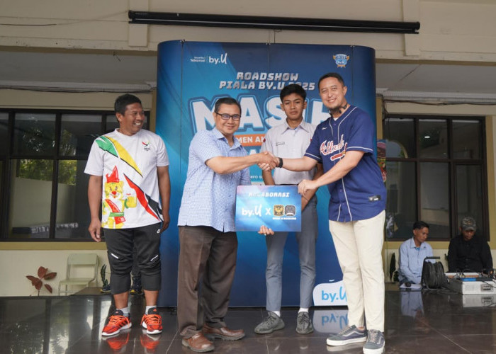 MASIH Bersama by.U Menyapa SMA Negeri 16 Bandung, Hadirkan Ragam Keseruan hingga Coach Futsal Tingkat Nasional