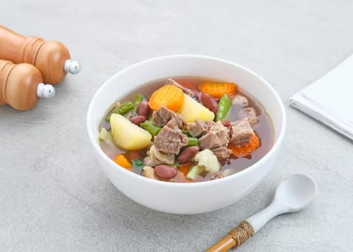 7 Sayuran yang Cocok Jadi Pelengkap Sup Daging
