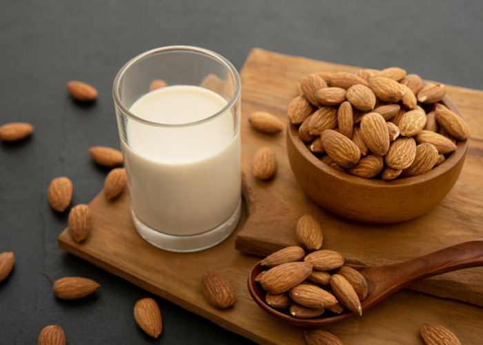 Cocok Untuk Vegetarian, Simak 7 Manfaat Susu Almond Untuk Kesehatan