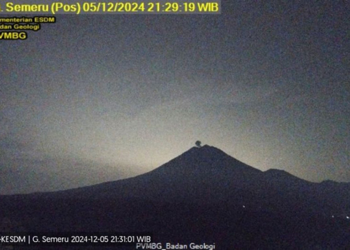 Gunung Semeru Erupsi Berturut-turut Kamis Malam, Ini Imbauan Resmi dari BPBD