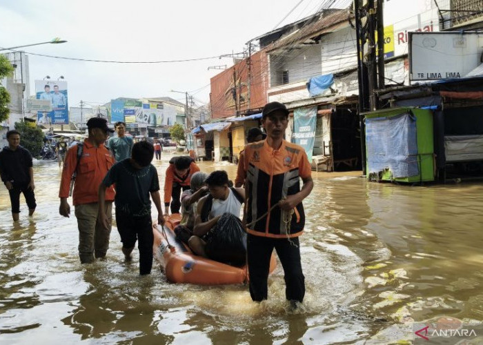 BPBD Kabupaten Bandung Siapkan Tenda dan Logistik untuk Pengungsi Banjir