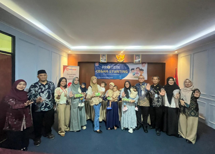 Alfamidi Cabang Bekasi Luncurkan “Protein Cegah Stunting”, Salurkan 18.000 Butir Telur hingga November 2026