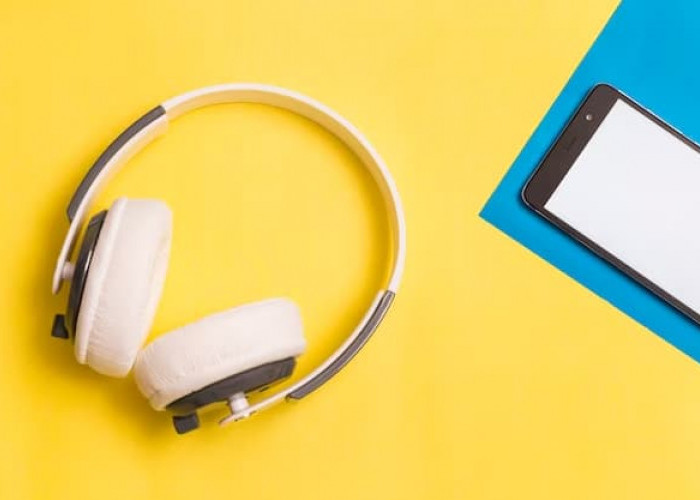 7 Rekomendasi Headphone Bluetooth Terbaik dan Murah untuk Pelajar  