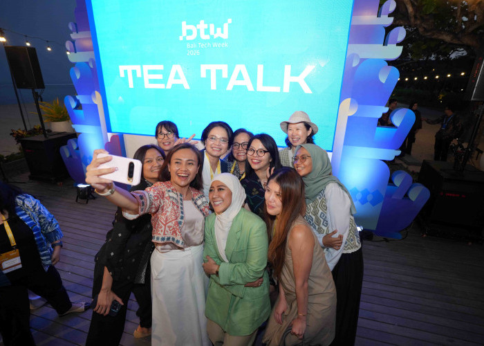Tiga Srikandi TelkomGroup Hadirkan Perspektif Kepemimpinan Perempuan di Bali Tech Week 2026