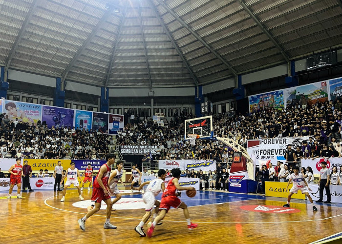 Tim Basket SMAN 2 Bandung dan SMA BPK Penabur Cirebon Kembali Menjadi Juara di Honda DBL West Java Series