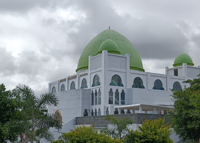 Masjid Al Jabbar Ranca Buaya jadi Hiburan Tersendiri Bagi Pemudik