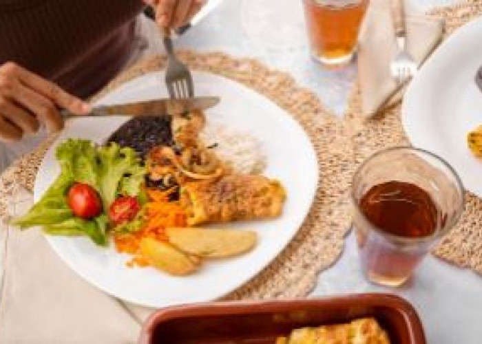 7 Rekomendasi Makanan Berserat Tinggi untuk Menahan Lapar saat Puasa