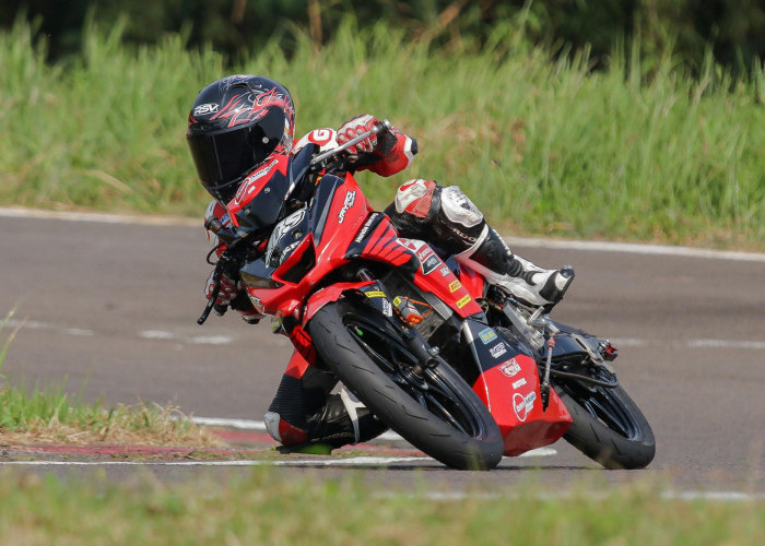Honda Daya Jayadi Racing Team Tunjukkan Konsistensi di Putaran Kedua Kejurnas MotoPrix Subang   