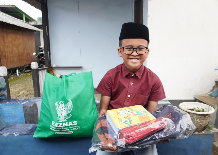 Berbagi Kebahagiaan, BAZNAS Jabar Salurkan Bantuan untuk 56 Anak Yatim