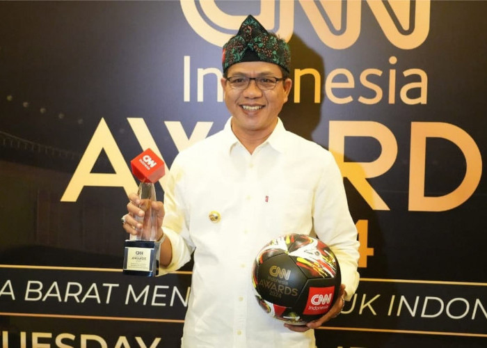 Program Insentif Guru Ngaji di Kabupaten Bandung, Antarkan Kang DS Raih CNN Indonesia Award   