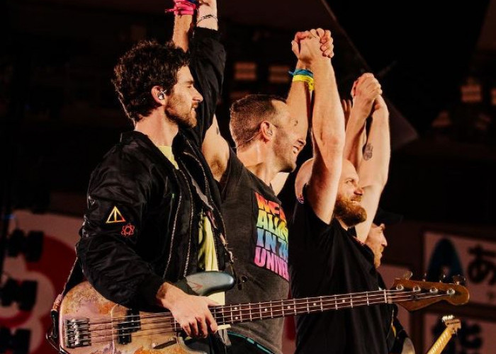 Coldplay Donasi Kapal Pembersih Sampah Usai Gelar Konser di GBK