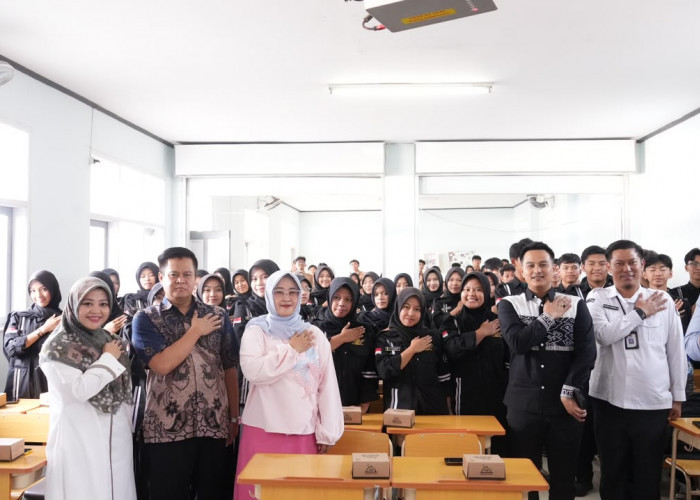 Pilketos Jadi Laboratorium Demokrasi, KPU Bandung Bekali 100 Siswa SMK Al-Hadi Jadi Pemilih Cerdas