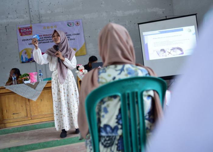Bidan Neng Ira Ingatkan Bahaya 'Kenyang Palsu' Akibat Jajanan Manis yang Picu Gizi Buruk Anak