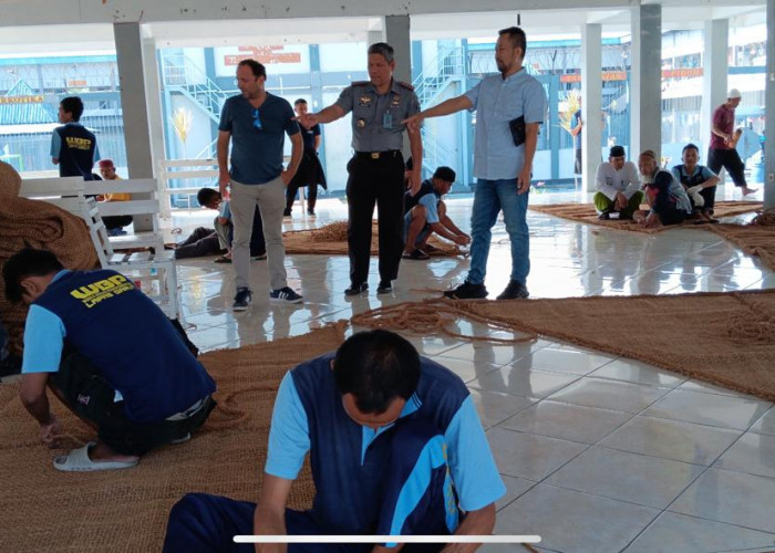 Warga Binaan Lapas Garut Diberdayakan dengan Coir Shade