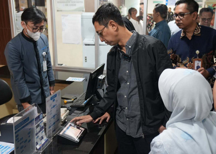 Direktur TI Tinjau Pemanfaatan Teknologi BPJS Kesehatan di Bandung