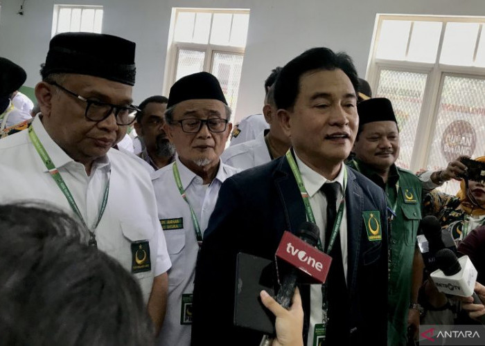 Mundur dari Jabatan Ketua Umum Partai Bulan Bintang, Yusril Ihza Mahendra Akan Tetap Aktif di Dunia Politik