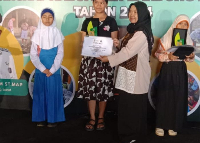 SDN 2 Cipanas Raih Juara 2 Lomba Baca Puisi Tingkat Kabupaten Bandung Barat yang Diselenggarakan DLH