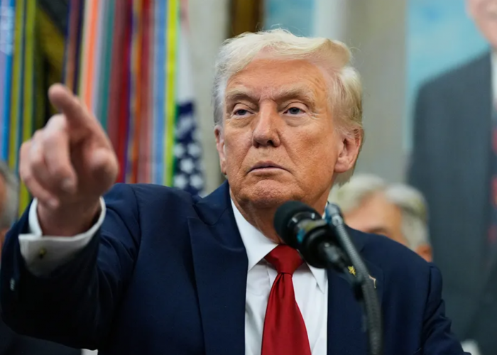 Trump Usul AS Pungut Biaya Kapal di Selat Hormuz, Bukan Iran