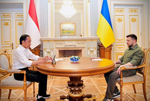 Ukraina Bantah Titipkan Pesan, Natalius Pigai: Jokowi Tidak Paham Pesan dalam Perang