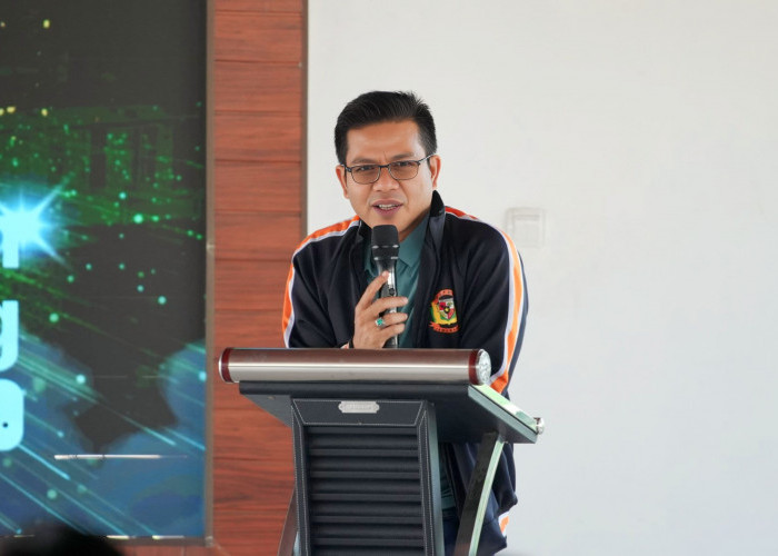 Bupati KDS Serahkan Kartu BPJS Ketenagakerjaan untuk 94 OKP dan PK KNPI Se-Kabupaten Bandung