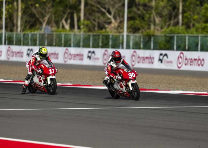 Melesat Kencang, Pebalap Binaan Astra Honda Nyaris Podium di IATC Mandalika