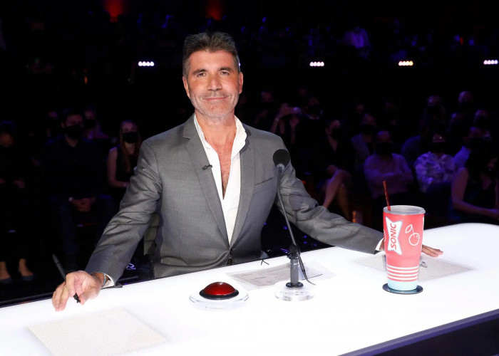 Inilah Alasan Simon Cowell Memberhentikan Cakra Khan Bernyanyi di America's Got Talent 2023