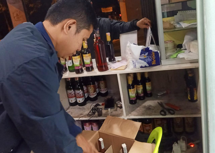 Polresta Bogor Amankan Ratusan Botol Miras di Hari Pertama Ramadhan