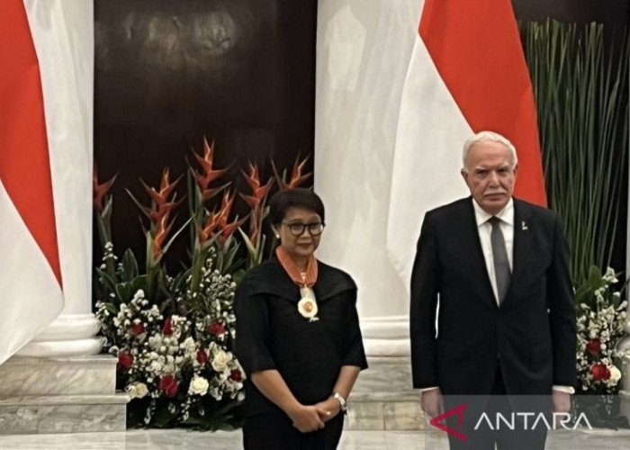 Menlu Retno Marsudi Terima Penghargaan 'Star of Merit of the Order of the State of Palestine'