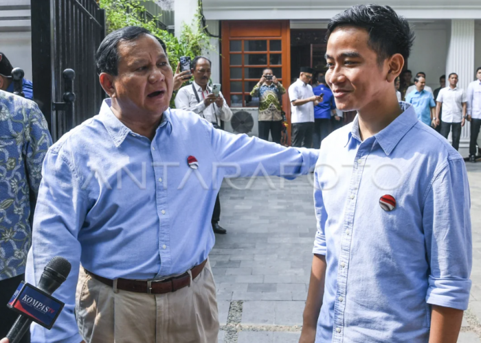 Pendukung Prabowo-Gibran Mulai Padati Kantor KPU RI