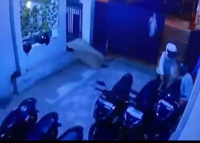 Viral di Medsos! Maling Gondol 7 Motor di Kutawaringin Bandung, Kerugian Capai Rp 199 Juta