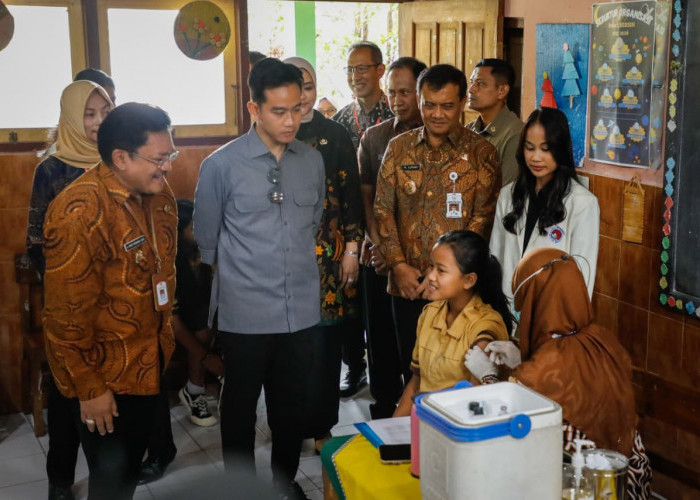 CKG dan Speling Terus Digencarkan, Gubernur Jateng Dampingi Wapres Tinjau Pelaksanaannya di Salatiga