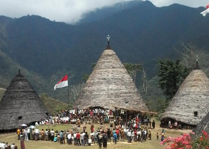 6 Fakta Menarik Kampung Wae Rebo, Desa Di Atas Awan 