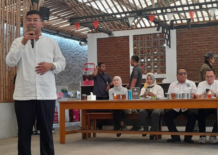 Sorot Ketimpangan Pendidikan, Cawagub Erwan Setiawan Janji Hapus Zonasi