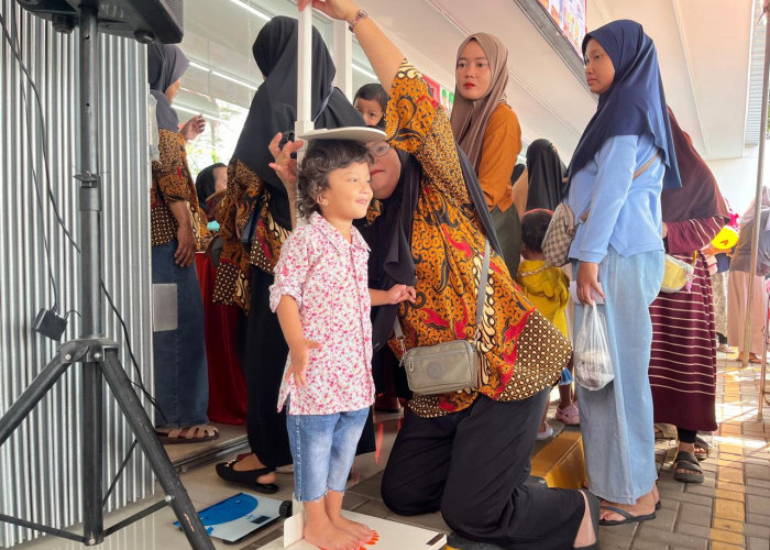 Dorong Pencegahan Stunting, Alfamidi Edukasi Orang Tua Balita di Cirebon