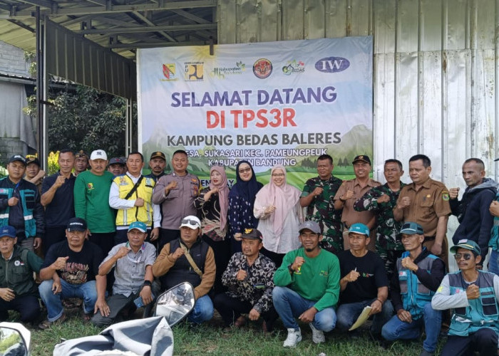 Peduli Lingkungan, PT Fengtay Berikan CSR Berupa TPS3R Kepada Kampung Bedas Baleres Pameungpeuk Bandung